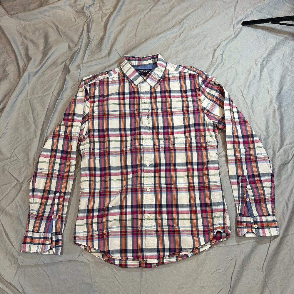 American Eagle Men's Collared Shirt Size Medium